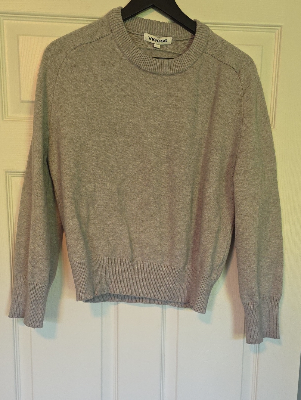 Vigoss Women’s Crewneck Sweater in Light Gray